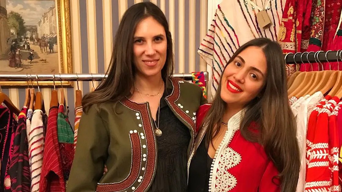 Pack Light, Bring a Sarong: New Year’s Travel Resolutions From Tatiana ... How to turn ringer on iphone